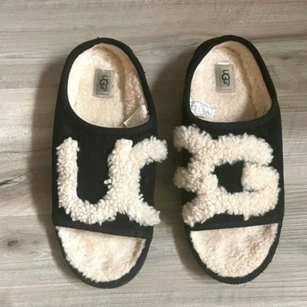 UGG Slippers Slides Black Off White 8 Very Cute And Very Good Condition